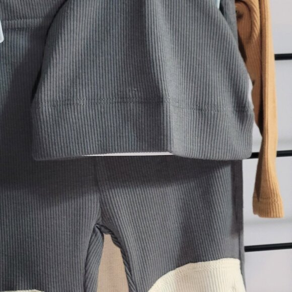 Mario Lopez Baby 3-Piece Set - Stylish Bodysuit and Pants for Newborns (0-3M) - Picture 3 of 9